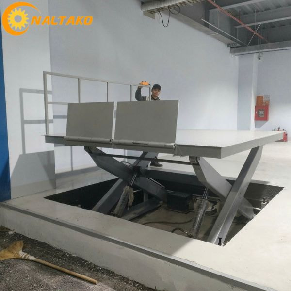 Bàn nâng thủy lực 4 tấn, nâng cao 1.9M 4 Bàn nâng thủy lực 4 tấn, nâng cao 1.9M 4