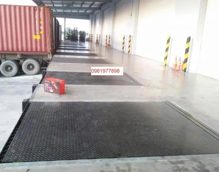 Sàn nâng Dock Leveler 8 tấn 5 Sàn nâng Dock Leveler 8 tấn 5