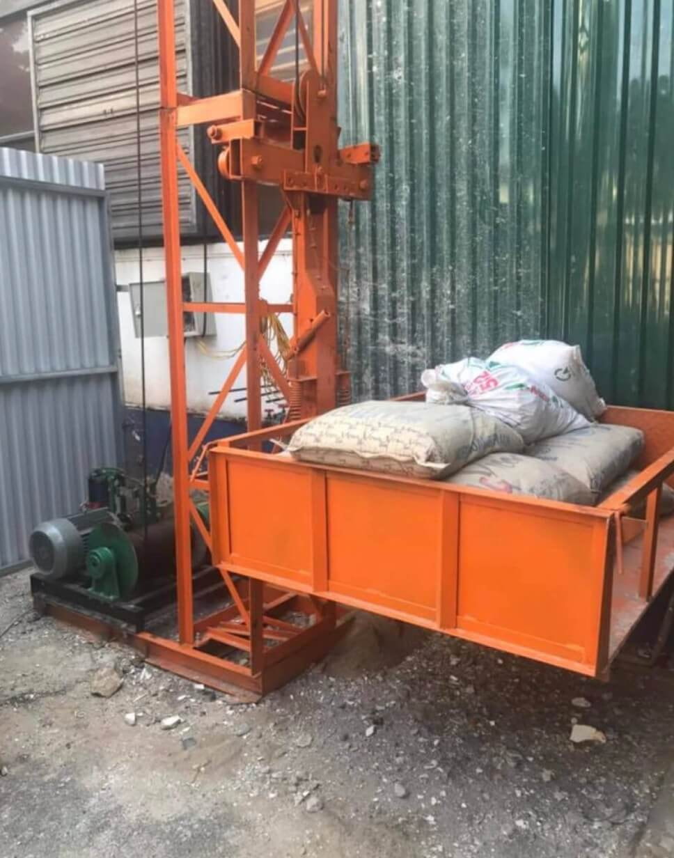 Vận thăng nâng hàng 2 Vận thăng nâng hàng 2