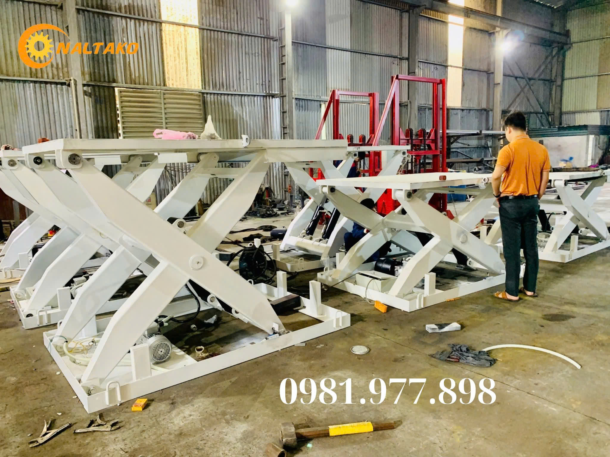 Bàn nâng điện thủy lực tải trọng 1000kg