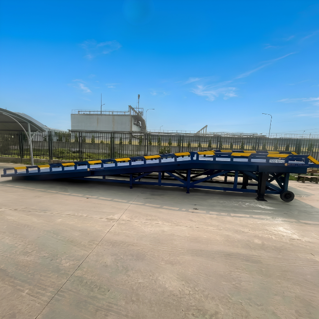 14 to 20-Ton Mobile Dock Ramp 6 14 to 20-Ton Mobile Dock Ramp 6