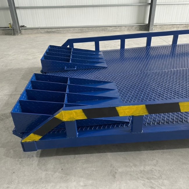 14 to 20-Ton Mobile Dock Ramp 3 14 to 20-Ton Mobile Dock Ramp 3