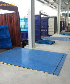 Dock Leveler mặt sàn 2x2m, tải trọng 6000kg