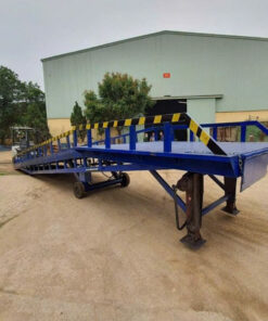 Cầu Dẫn Xe Nâng Mặt Sàn Tôn Nhám