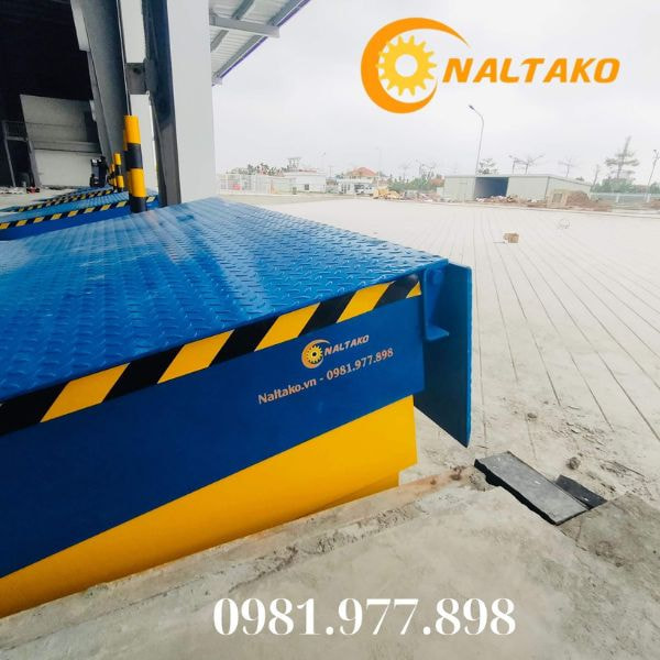 Sàn Nâng Thủy Lực 4 Sàn Nâng Thủy Lực 4