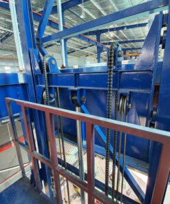 Thang nâng xe máy thủy lực 2