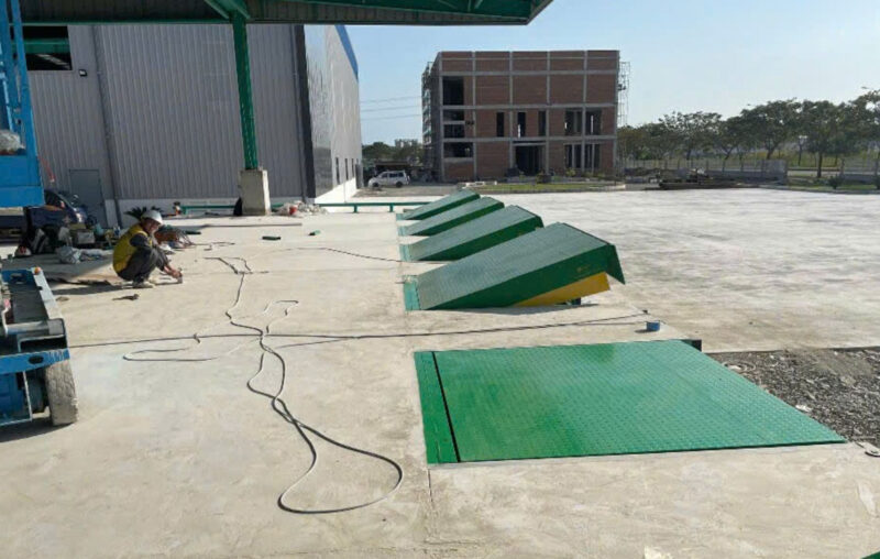 Sàn nâng thủy lực giúp vận hành kho hàng dễ dàng hơn, tăng cao hiệu suất vượt trội