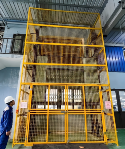 Fixed Control Hydraulic Cargo Lift