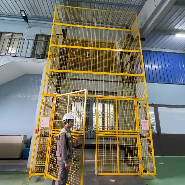 Fixed Control Hydraulic Cargo Lift 2 Fixed Control Hydraulic Cargo Lift 2