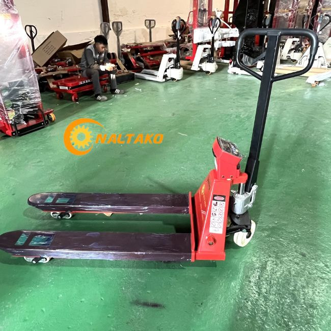 Xe Nâng Tay Có Gắn Cân Điện Tử 4 Xe Nâng Tay Có Gắn Cân Điện Tử 4