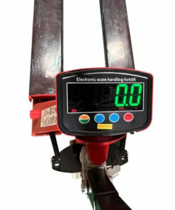 Màn hình LED hiển thị số cân rõ ràng trên xe nâng tay có gắn cân điện tử