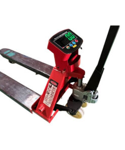 Sử dụng xe nâng tay gắn cân giúp công việc thực hiện nhanh hơn